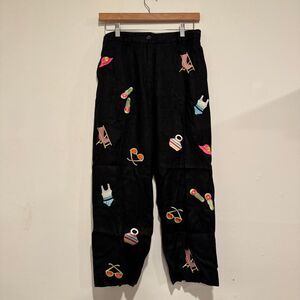 Pure and Simple Linen Capri Artisy Black With Embroidered Beach Size 4 HighRise